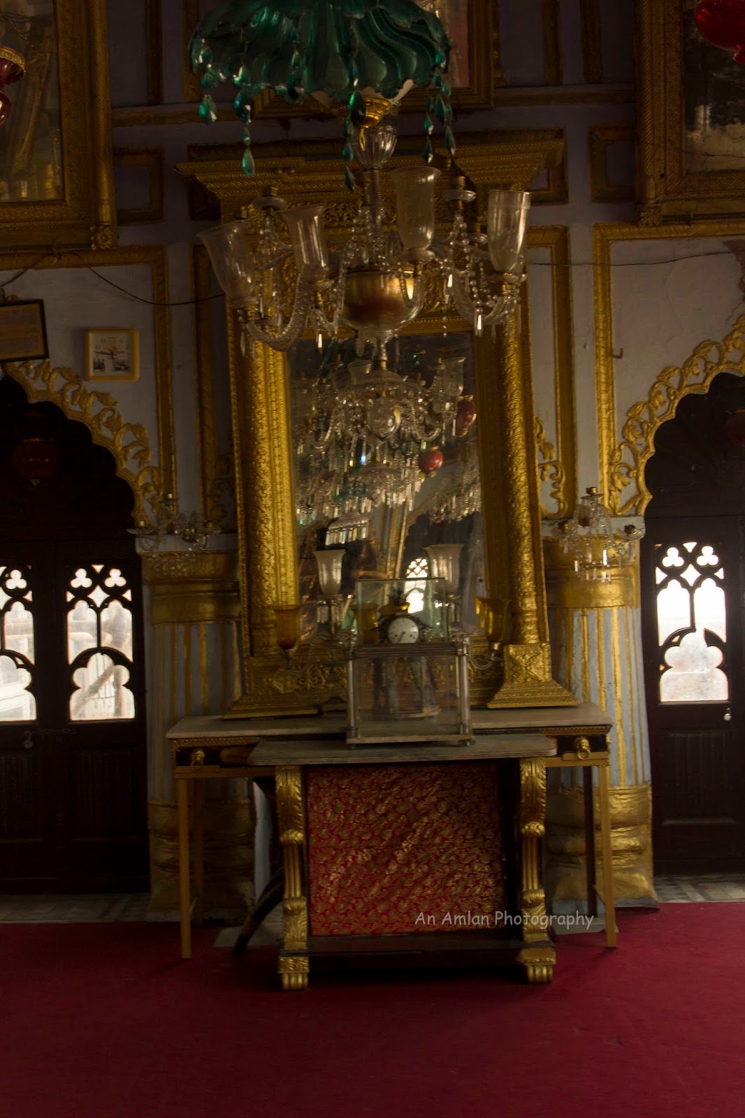 3c6b0-mirrors2band2bchandeliers2binside2bchhota2bimambara