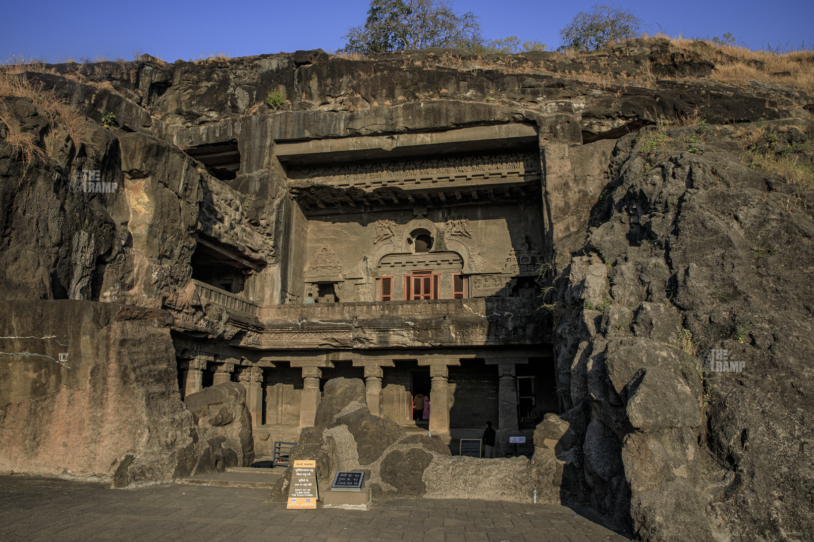 Caves of Koilos 4枚セット The Majestic Caves of Ellora: Artistry and Devotion – The Tramp
